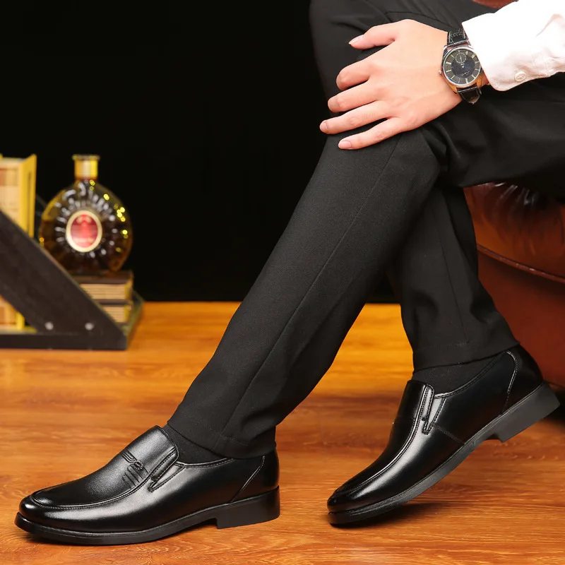 Luksuzne Blagovne Znamke Moških Priložnostne Usnjeni Čevlji Moški Formalnih Poslovnih Urad Čevlji Oxford Dihanje Stranka Poročni Čevlji Zapatos De Hombre